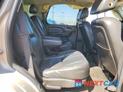 Zdjęcie 10 z 12 samochodu: 2007 GMC YUKON DENALI VIN:1GKFK63867J364571 - miniatura