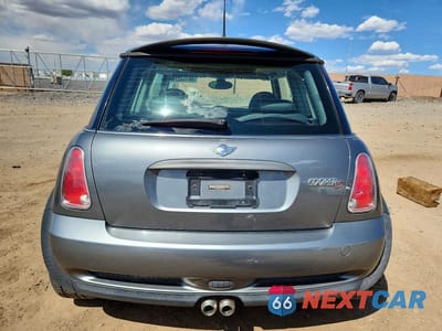 Zdjęcie 6 z 12 samochodu: 2005 MINI COOPER S VIN:WMWRE33535TL12897 - miniatura