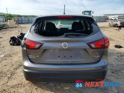 Zdjęcie 6 z 14 samochodu: 2017 NISSAN ROGUE SPORT S VIN:JN1BJ1CR8HW132506 - miniatura