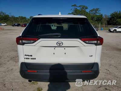 Zdjęcie 6 z 14 samochodu: 2019 TOYOTA RAV4 LE VIN:JTMK1RFV5KJ006452 - miniatura