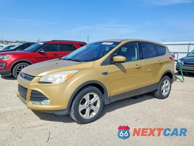 2015 FORD ESCAPE SE 1FMCU9GX5FUA18855 - główne zdjęcie licytacji z USA - miniatura