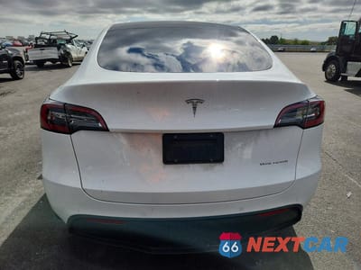 Zdjęcie 6 z 12 samochodu: 2021 TESLA MODEL Y VIN:5YJYGDEE5MF229307 - miniatura