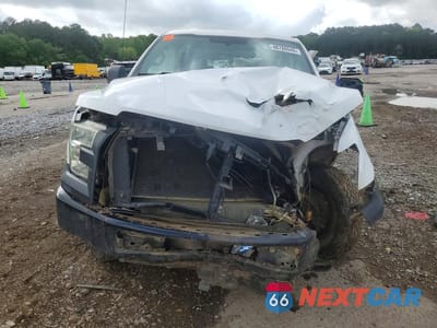 Piąte zdjęcie samochodu w środku: 2017 FORD F150 SUPER CAB VIN:1FTEX1CF1HFA76052 - miniatura