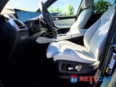 Zdjęcie 7 z 13 samochodu: 2026 BMW X5 XDRIVE50E VIN:5UX43EU05T9360511 - miniatura