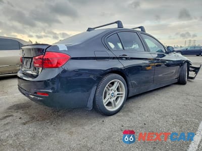 Trzecie zdjęcie samochodu z tyłu: 2016 BMW 320 I VIN:WBA8E1G54GNU11231 - miniatura