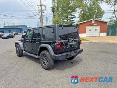 Trzecie zdjęcie samochodu z tyłu: 2025 JEEP WRANGLER SPORT VIN:1C4PJXDN5SW643261 - miniatura