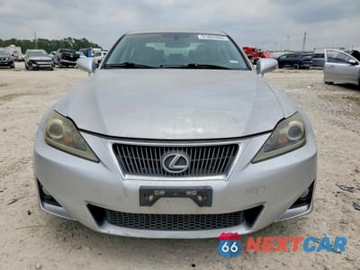 Piąte zdjęcie samochodu w środku: 2011 LEXUS IS 250 VIN:JTHBF5C29B5148105 - miniatura