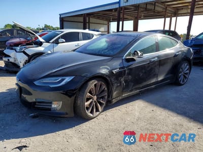 2018 TESLA MODEL S 5YJSA1E22JF248811 - główne zdjęcie licytacji z USA - miniatura