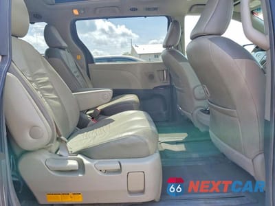 Zdjęcie 11 z 13 samochodu: 2011 TOYOTA SIENNA LIMITED 7-PASSENGER VIN:5TDYK3DC2BS004747 - miniatura