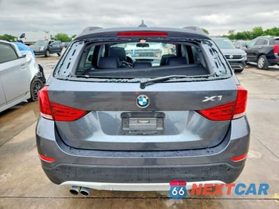 Zdjęcie 6 z 12 samochodu: 2015 BMW X1 SDRIVE28I VIN:WBAVM1C59FV318571 - miniatura