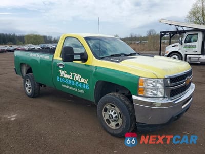 Czwarte zdjęcie samochodu z boku: 2013 CHEVROLET SILVERADO C2500 HEAVY DUTY VIN:1GC0CVCG1DF221493 - miniatura