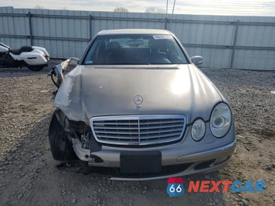 Piąte zdjęcie samochodu w środku: 2005 MERCEDES-BENZ E 320 4MATIC VIN:WDBUF82J75X167456 - miniatura