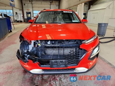 Piąte zdjęcie samochodu w środku: 2020 HYUNDAI KONA SEL PLUS VIN:KM8K6CAA8LU567260 - miniatura