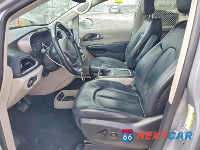 Zdjęcie 7 z 13 samochodu: 2021 CHRYSLER PACIFICA TOURING L VIN:2C4RC1BG4MR527565 - miniatura