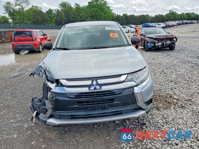 Piąte zdjęcie samochodu w środku: 2016 MITSUBISHI OUTLANDER ES VIN:JA4AD2A34GZ017879 - miniatura