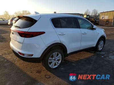 Trzecie zdjęcie samochodu z tyłu: 2017 KIA SPORTAGE LX VIN:KNDPMCAC0H7131980 - miniatura