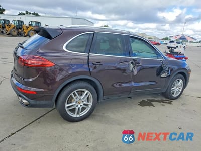 Trzecie zdjęcie samochodu z tyłu: 2016 PORSCHE CAYENNE S VIN:WP1AB2A22GLA94898 - miniatura