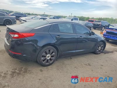 Trzecie zdjęcie samochodu z tyłu: 2012 KIA OPTIMA SX TURBO VIN:5XXGR4A69CG008678 - miniatura