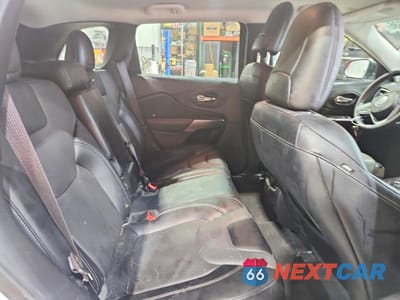 Zdjęcie 11 z 13 samochodu: 2022 JEEP CHEROKEE LATITUDE LUX VIN:1C4PJMMX7ND522375 - miniatura