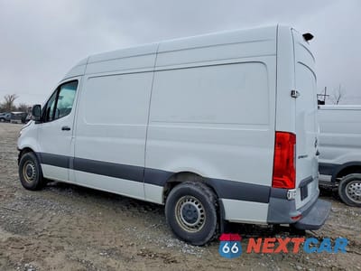 Drugie zdjęcie samochodu z przodu: 2021 MERCEDES BENZ SPRINTER 2500 UTILITY / SERVICE VAN VIN:W1Y4EBHY3MT067636 - miniatura