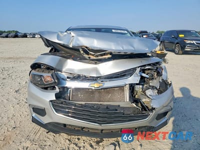 Piąte zdjęcie samochodu w środku: 2018 CHEVROLET MALIBU LS VIN:1G1ZB5STXJF260354 - miniatura