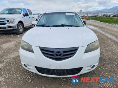 Piąte zdjęcie samochodu w środku: 2005 MAZDA 3 S VIN:JM1BK123451251654 - miniatura
