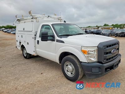 Czwarte zdjęcie samochodu z boku: 2013 FORD F350 SUPER DUTY UTILITY / SERVICE TRUCK VIN:1FDRF3A62DEB92293 - miniatura