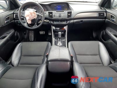 Zdjęcie 8 z 14 samochodu: 2017 HONDA ACCORD SPORT VIN:1HGCR2F5XHA095708 - miniatura
