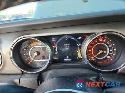 Zdjęcie 9 z 13 samochodu: 2023 JEEP GLADIATOR OVERLAND VIN:1C6JJTFM9PL504771 - miniatura