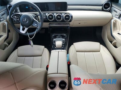 Zdjęcie 8 z 12 samochodu: 2019 MERCEDES-BENZ A 220 VIN:WDD3G4EB3KW023014 - miniatura