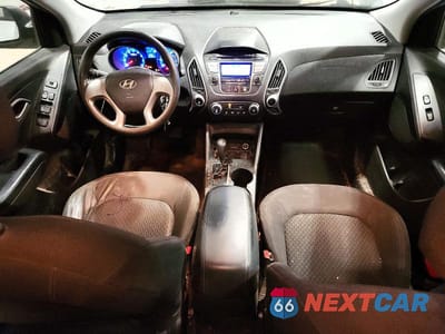 Zdjęcie 8 z 11 samochodu: 2011 HYUNDAI TUCSON GL VIN:KM8JT3AB9BU120769 - miniatura