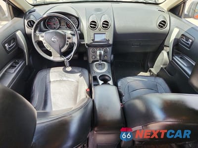 Zdjęcie 8 z 13 samochodu: 2011 NISSAN ROGUE S VIN:JN8AS5MT9BW561365 - miniatura