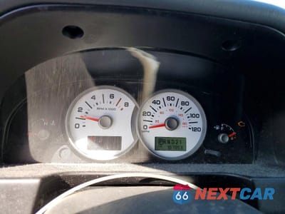 Zdjęcie 9 z 13 samochodu: 2005 FORD ESCAPE XLT VIN:1FMYU93145KA44025 - miniatura