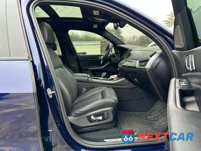 Zdjęcie 9 z 10 samochodu: 2023 BMW X5 M50I VIN:5UXJU4C02P9P90563 - miniatura