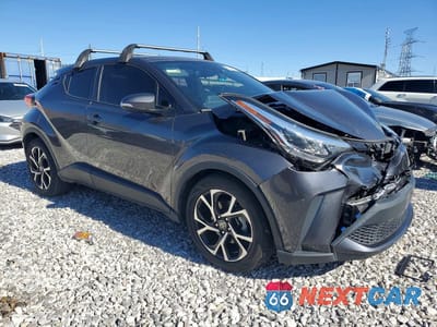 Czwarte zdjęcie samochodu z boku: 2020 TOYOTA C-HR XLE VIN:JTNKHMBX7L1091040 - miniatura