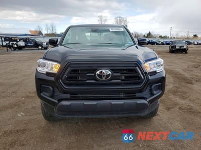 Piąte zdjęcie samochodu w środku: 2023 TOYOTA TACOMA SR V6 VIN:3TMCZ5AN4PM642335 - miniatura