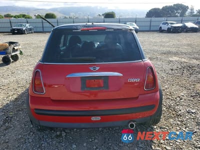 Zdjęcie 6 z 13 samochodu: 2004 MINI COOPER VIN:WMWRC33484TC49889 - miniatura