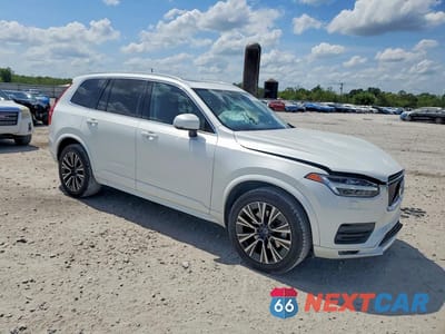 Czwarte zdjęcie samochodu z boku: 2021 VOLVO XC90 T6 MOMENTUM VIN:YV4A22PK8M1720449 - miniatura