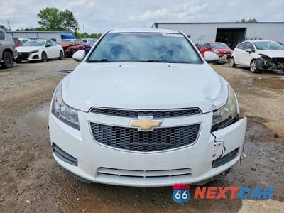 Piąte zdjęcie samochodu w środku: 2014 CHEVROLET CRUZE LT VIN:1G1PC5SB6E7224284 - miniatura