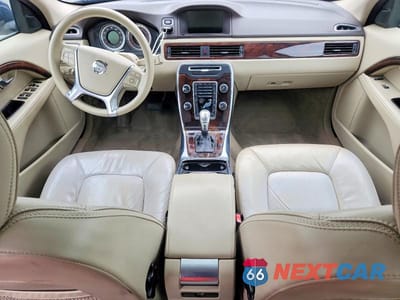 Zdjęcie 8 z 13 samochodu: 2013 VOLVO XC70 T6 VIN:YV4902BZ5D1152660 - miniatura