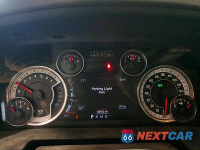 Zdjęcie 9 z 13 samochodu: 2015 RAM 1500 SLT VIN:1C6RR7GT9FS672262 - miniatura