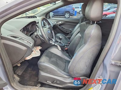 Zdjęcie 7 z 12 samochodu: 2016 FORD FOCUS RS VIN:WF0DP3TH2G4117594 - miniatura