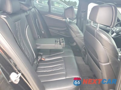 Zdjęcie 10 z 12 samochodu: 2021 BMW 530 I VIN:WBA53BH03MCF97601 - miniatura