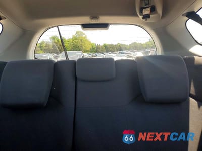 Zdjęcie 10 z 14 samochodu: 2011 HONDA FIT VIN:JHMGE8H3XBS007993 - miniatura