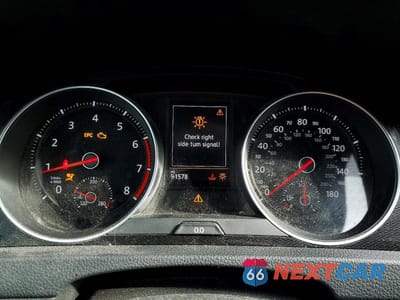 Zdjęcie 9 z 12 samochodu: 2016 VOLKSWAGEN GTI S VIN:3VW4T7AU2GM026607 - miniatura