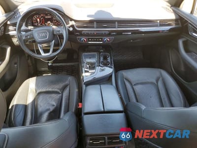 Zdjęcie 8 z 13 samochodu: 2017 AUDI Q7 PREMIUM PLUS VIN:WA1LAAF70HD031266 - miniatura
