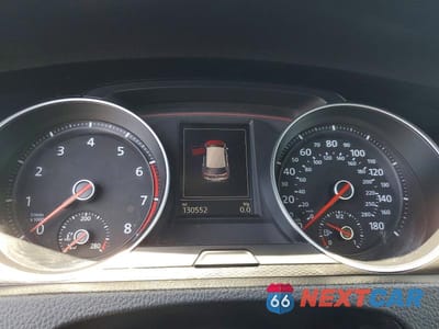 Zdjęcie 9 z 13 samochodu: 2015 VOLKSWAGEN GTI VIN:3VW4T7AU6FM102540 - miniatura
