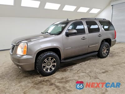 2011 GMC YUKON SLE 1GKS2AE00BR273699 - główne zdjęcie licytacji z USA - miniatura