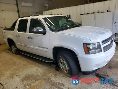 Czwarte zdjęcie samochodu z boku: 2007 CHEV AVALANCHE VIN:3GNFK12377G182360 - miniatura