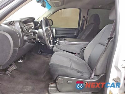 Zdjęcie 7 z 12 samochodu: 2009 CHEVROLET SILVERADO C1500 LT VIN:3GCEC230X9G173067 - miniatura